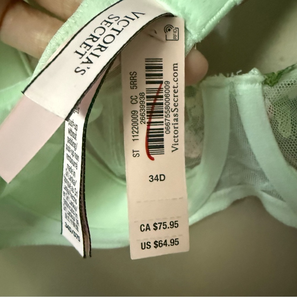 Victoria’s Secret Embroidered Strawberry Bra in Mint Green - 34D - Picture 5 of 5